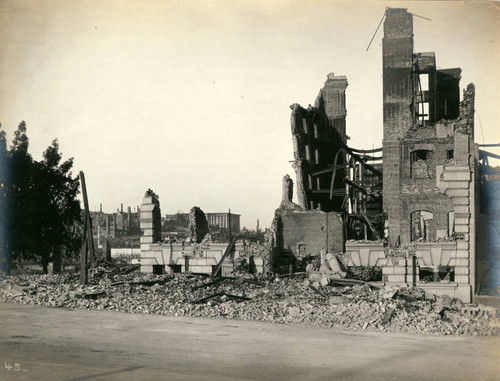 Van Ness Avenue, San Francisco Earthquake and Fire, 1906 [photograph]