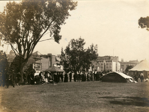 Refugee camp, San Francisco Earthquake and Fire, 1906 [photograph]