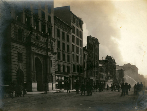 Market Street, between Third and Fourth Streets, San Francisco Earthquake and Fire, 1906 [photograph]