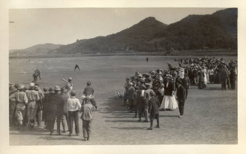 Spectators watch a baseball game during the second annual May Day celebrations in Kentfield, California, May, 1910 [photograph]