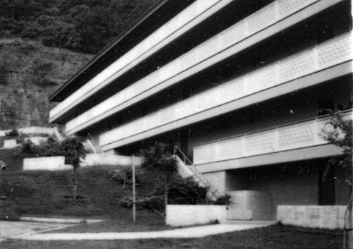 Public housing, developed by the Marin County Housing Authority and designed by Aaron G. Green, FAIA in association with John Carl Warneke, AIA, Marin City, California, circa 1963 [photograph]