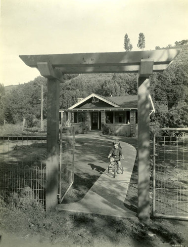 Home in Fairfax, Marin County, California, circa 1925 [photograph]