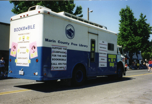 The Marin County Free Library's Bookmobile, 1998 [photograph]