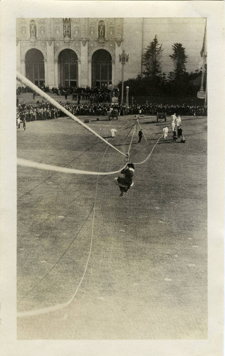 Aerial rescue demonstration at the 1915 Panama-Pacific International Exposition [photograph]