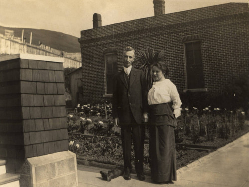 Prison physician, Dr. Leo Stanley and his first wife, Romaine, near their residence at San Quentin State Prison, Marin County, California, 1915 [photograph]