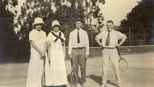 Group on the tennis court at the Mount. Tamalpais Military Academy Tennis Court in San Rafael, California, March 1914 [photograph]