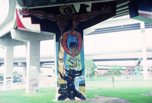 Chicano Park: La Familia