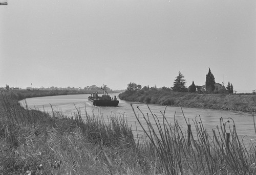 Barge on Sacramento River, from Walnut Grove: Portrait of A Town