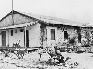 Exterior view of the "Casa de Esperana", the Juan Agula adobe home at Capistrano