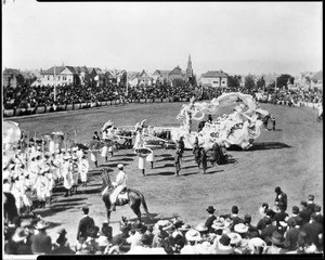 A procession in Fiesta Park on Grand Avenue between Pico Boulevard and 12th Street, Los Angeles, May 1901