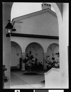 Patio of the Eli P. Clark Campus for Men at Pomona College, ca.1920