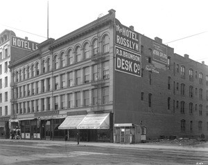 Exterior view of the Rosslyn Hotel on Main Street, looking south from Winston Street, 1905