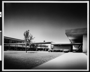 Exterior view of the El Camino College Administration Building, showing one of the two Social Science buildings, 1958