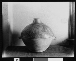 Close-up of unclassified Indian pottery