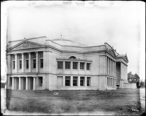 Exterior view of the Polytechnic High School on Washington Street between Hope Street and Flower Street, ca.1910