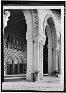 Exterior view of the entrance to the Shrine Auditorium