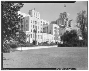 Exterior view of the Sunkist building on the corner of Fifth Street and Hope Street, Los Angeles