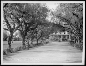 Residence of Judge Charles Silent on Chester Place, Los Angeles, ca.1900