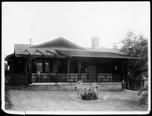 Exterior view of an unidentified bungalow in Los Angeles