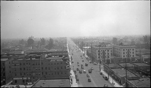 Birdseye view of Washington Boulevard from the Mode O'Day building in Los Angeles, 1930-1939