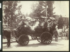 Los Angeles Fiesta float, showing riders in Japanese costumes, 1902