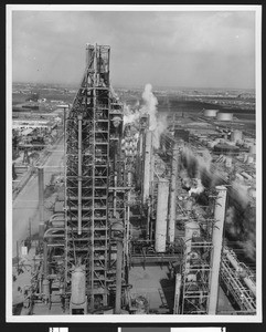 Aerial view of the General Petroleum Corporation's refinery, ca.1940