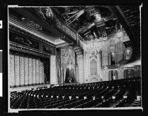 Interior view of the Hollywood Pantages Theater auditorium