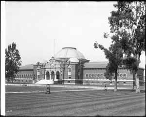 Exterior view of the Los Angeles Natural History Museum (formerly Los Angeles County Historical Art Museum?), ca.1920