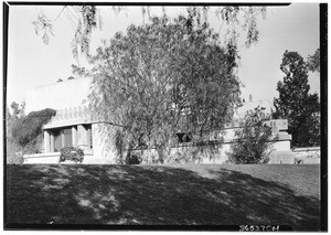 Exterior view of California Art Club. (former residence of Miss Aline Barnsdall), ca. 1932