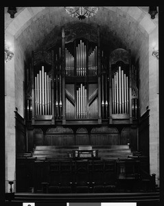 Pipe organ in the First Presbyterian Church of Hollywood, ca.1978