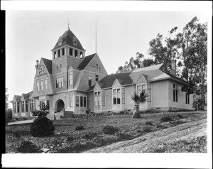 Exterior view of the Santa Paula High School, ca.1905