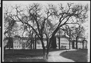 Exterior view of the insane asylum in Salem, Oregon