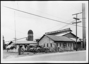 Exterior view of the West Coast Glass Company, a manufacurer of milk bottles, 1927