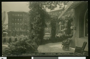 Exterior view of the patio at the rear of the Huntington Hotel, Pasadena, ca.1920