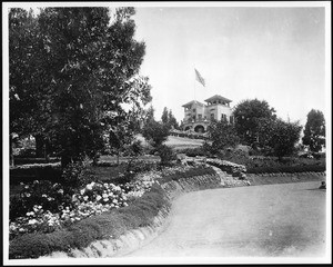 The Hoegee residence in East Hollywood, ca.1904