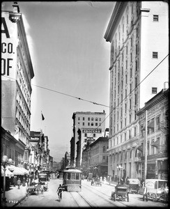 View of Spring Street looking north from 5th Street, Los Angeles, ca.1912