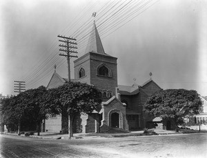 Exterior view of the Episcopal Church in Fresno, ca.1910