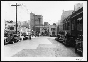 View of Wilshire Boulevard, looking east from a point 150 feet west of Figueroa Street, 1931