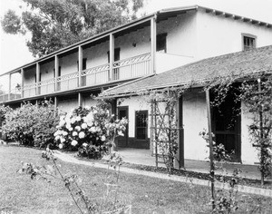 Exterior view of the adobe home of Don Ramundo Olivas on Rancho San Miguel between Ventura and Oxnard, ca.1900
