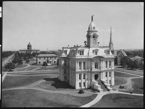 Exterior view of the court house, post office, and capitol building in Salem, Oregon