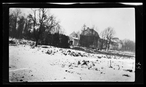 View of an unidentified building in France during World War I, ca.1916