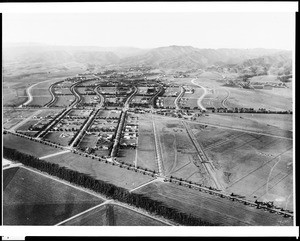 Aerial view of Beverly Hills north of Wilshire Boulevard, 1922