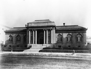 Exterior view of the Carnegie Library in Fresno, ca.1910