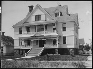 Exterior view of the Samaritan Hospital in Salem, Oregon