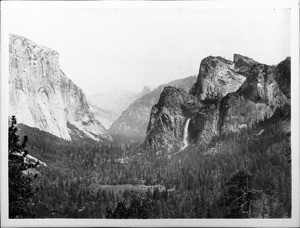 View of Yosemite Valley from Artist's Point, Yosemite National Park, California, 1850-1930