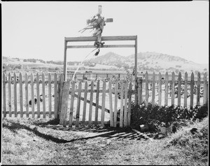 Indian cemetery near (or at?) Warner's Ranch, San Diego, ca.1900