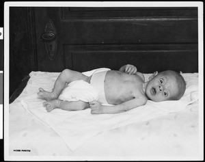 A portrait of Xaviar Poag Killingsworth, with two months of age, at the Mothers Educational Center, 1926