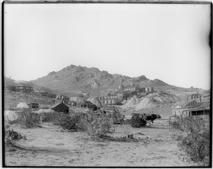 Exposed treasure mine and camp, Mojave Mining District, ca.1907