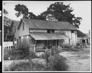 Exterior view of Price Canyon adobe, between Pismo and Edna, August 1938