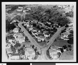 Aerial view of a housing loop in a neighborhood in Los Angeles